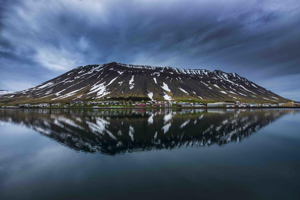 Litla Guesthouse Ísafjörður Buitenkant foto