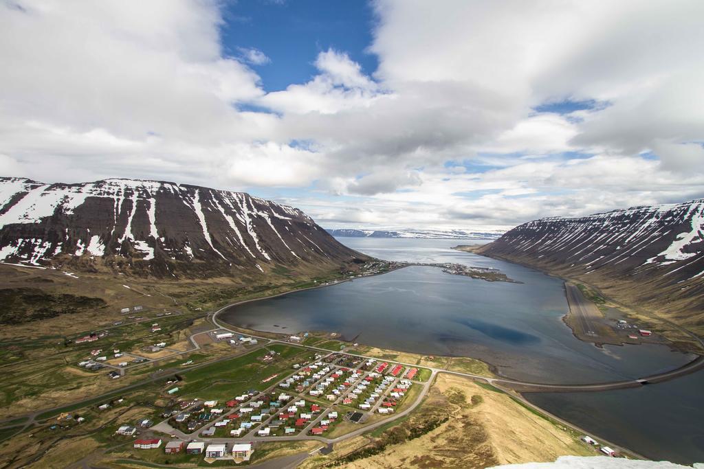 Litla Guesthouse Ísafjörður Buitenkant foto