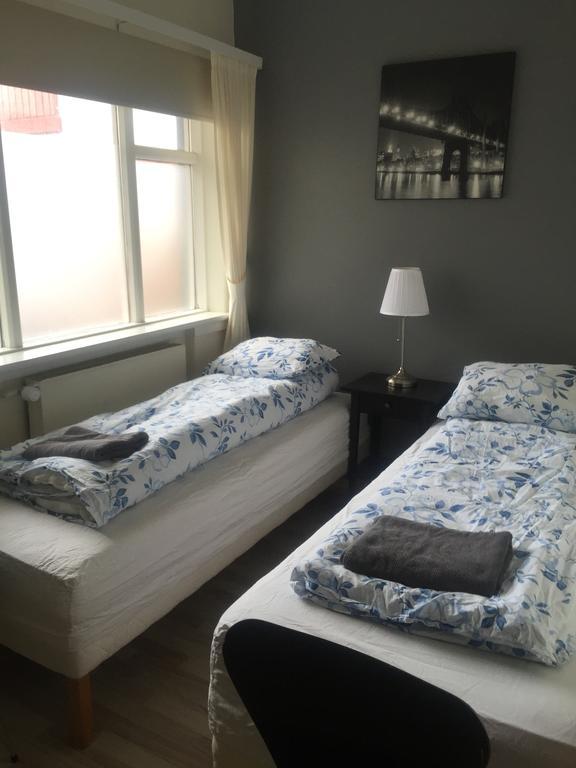 Litla Guesthouse Ísafjörður Buitenkant foto