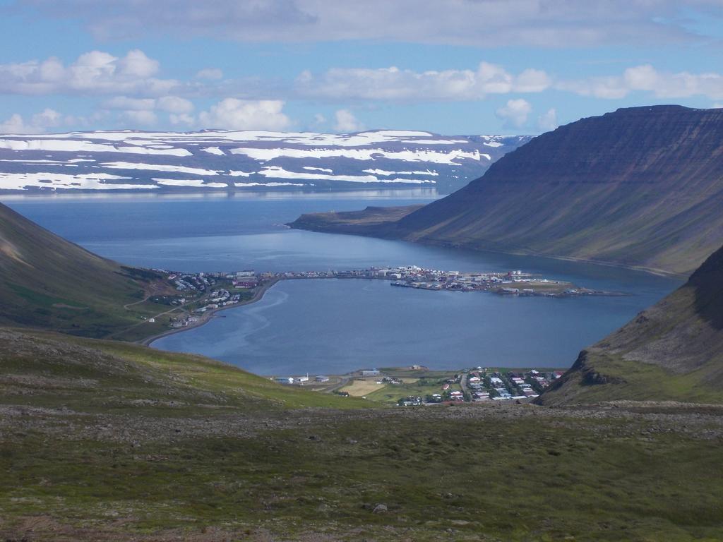 Litla Guesthouse Ísafjörður Buitenkant foto